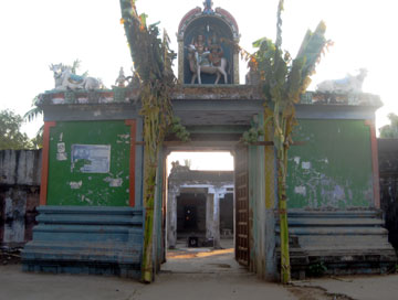 Thirukurugavur Gopuram